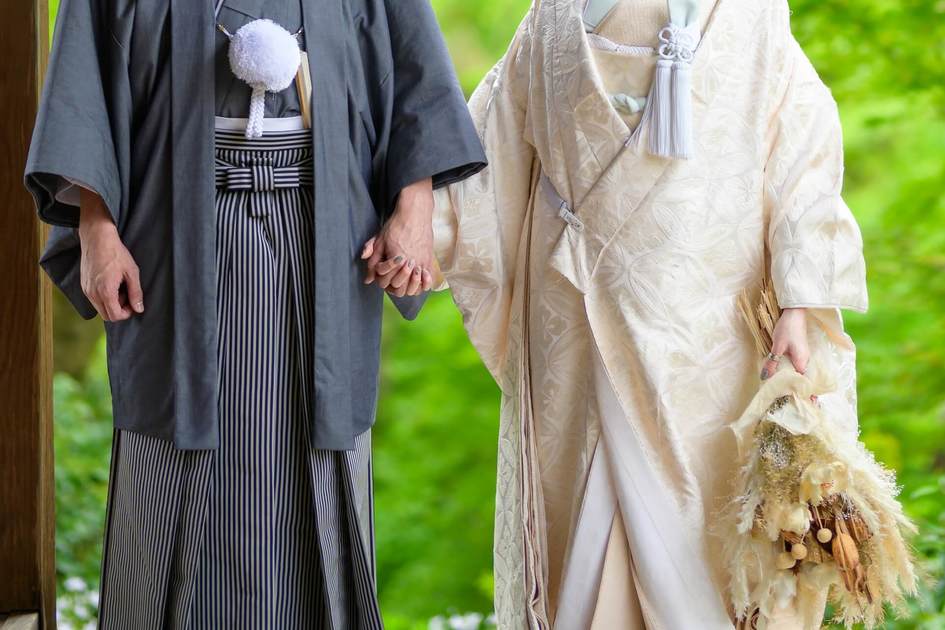 黒い羽織とは？黒羽織のコーディネート方法などをご紹介 | バイセルオンラインストアの着物コラム